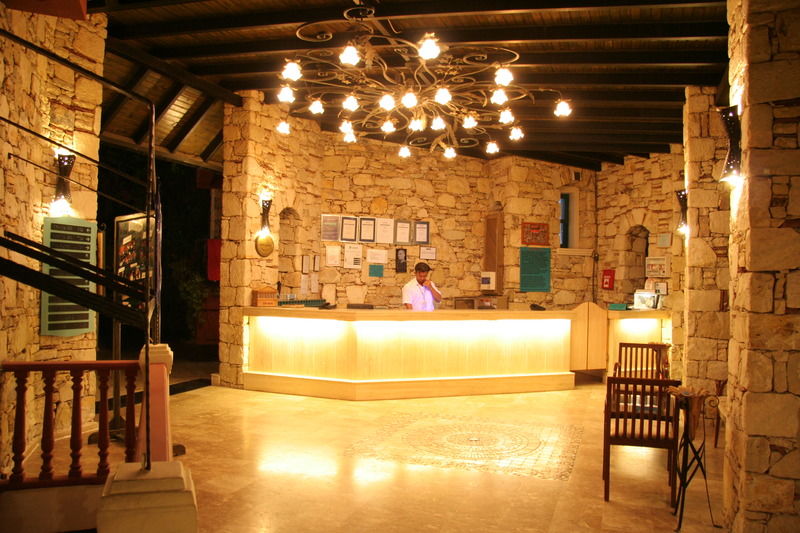 Grand Aquarium Apart İçmeler Exterior foto
