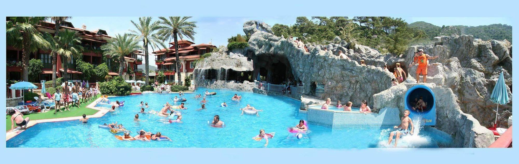 Grand Aquarium Apart İçmeler Exterior foto